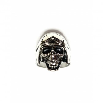 Bague acier tête de mort avec casque BA129