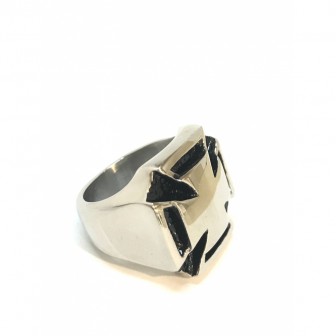 Bague acier croix de Malte BA056